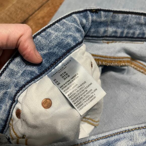 American Eagle Women's Light Wash Denim Original Bootcut Jeans Sz 28x30 - Picture 4 of 7